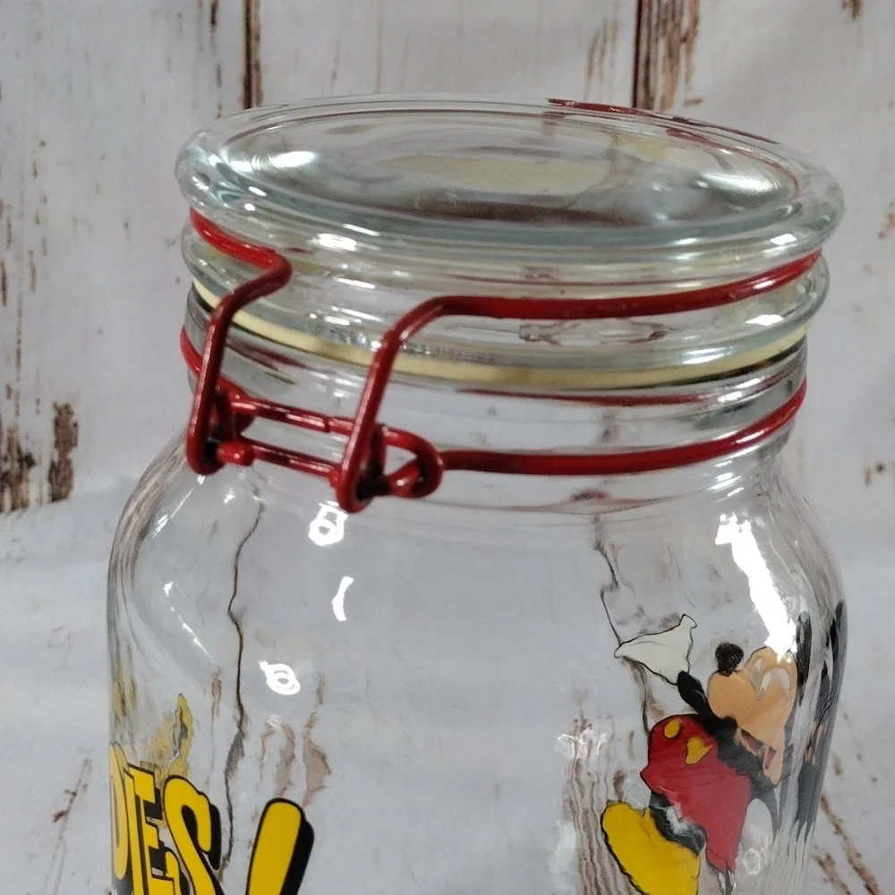 Vintage‎ Anchor Hocking Disney Mickey Mouse Locking Canister
